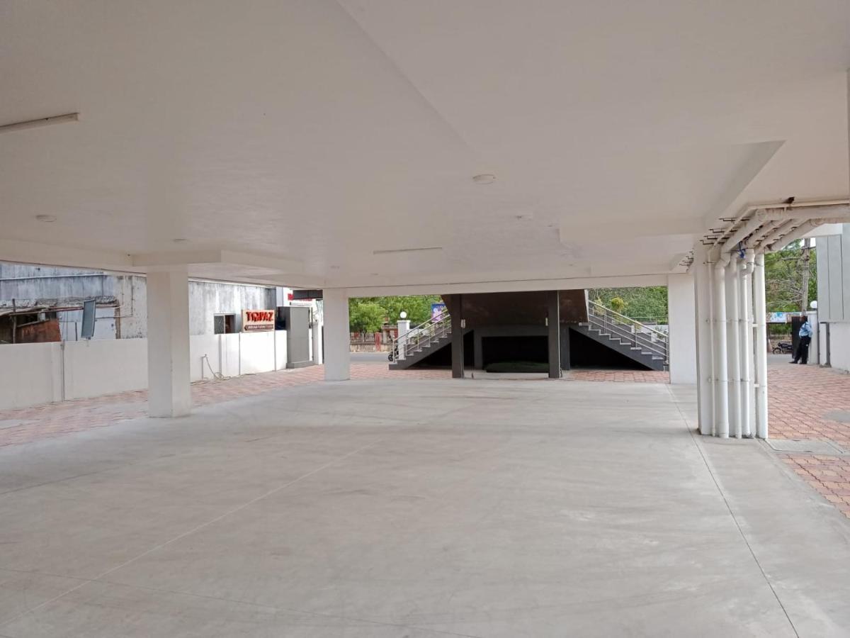 John Towers Hotel Tirunelveli Bagian luar foto