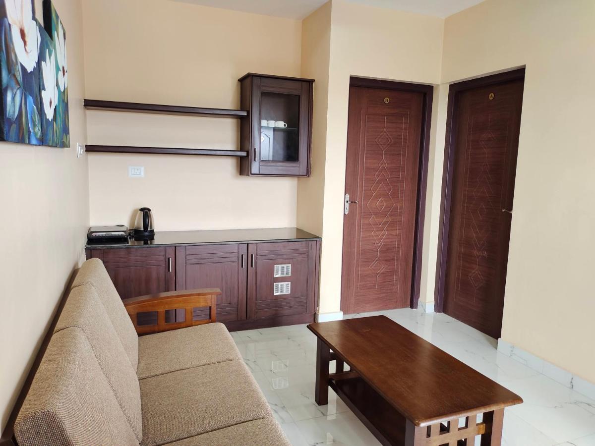 John Towers Hotel Tirunelveli Bagian luar foto