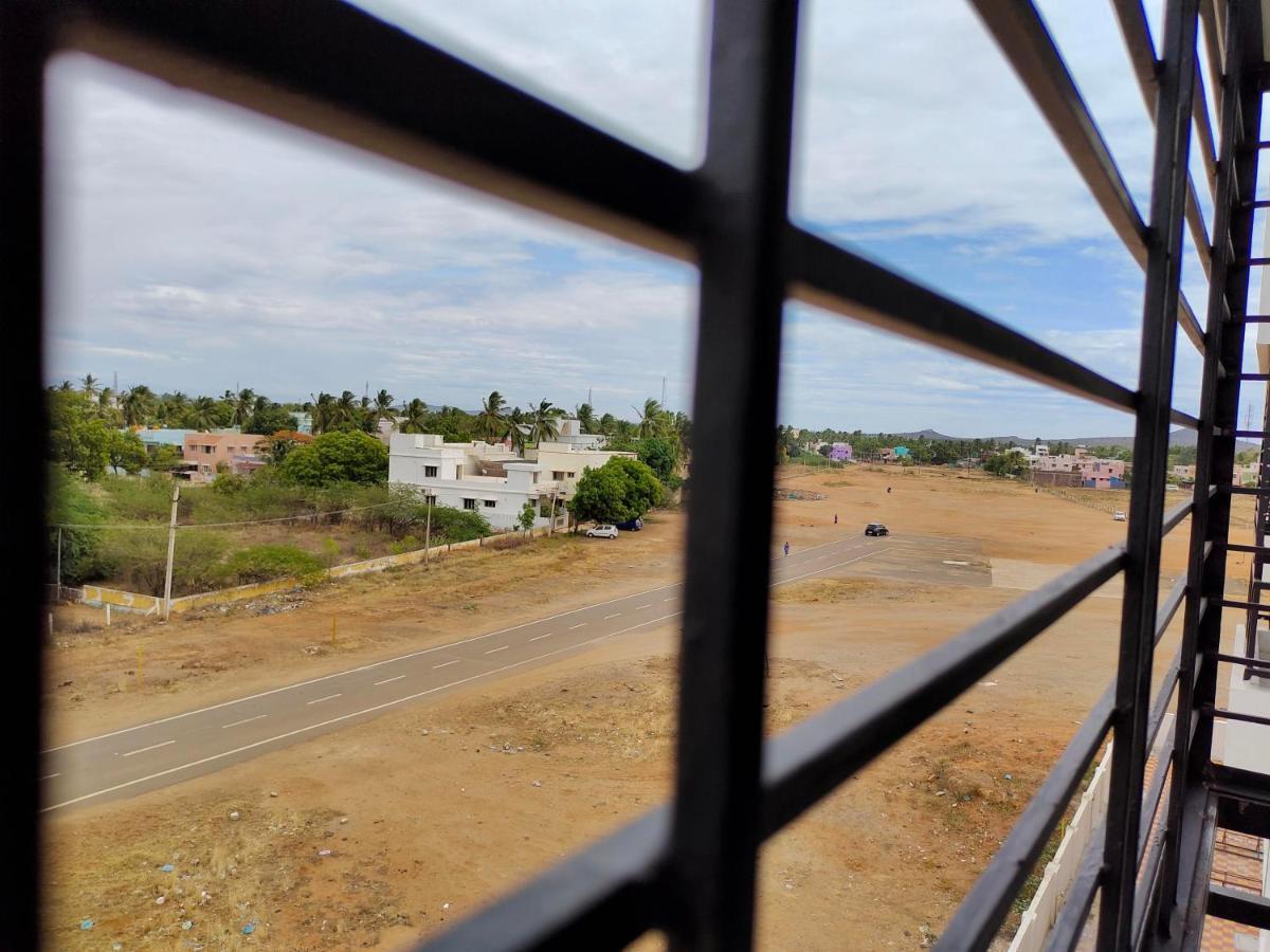 John Towers Hotel Tirunelveli Bagian luar foto