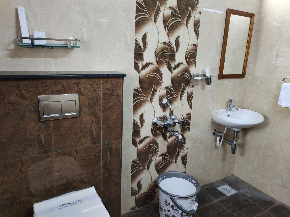 John Towers Hotel Tirunelveli Bagian luar foto