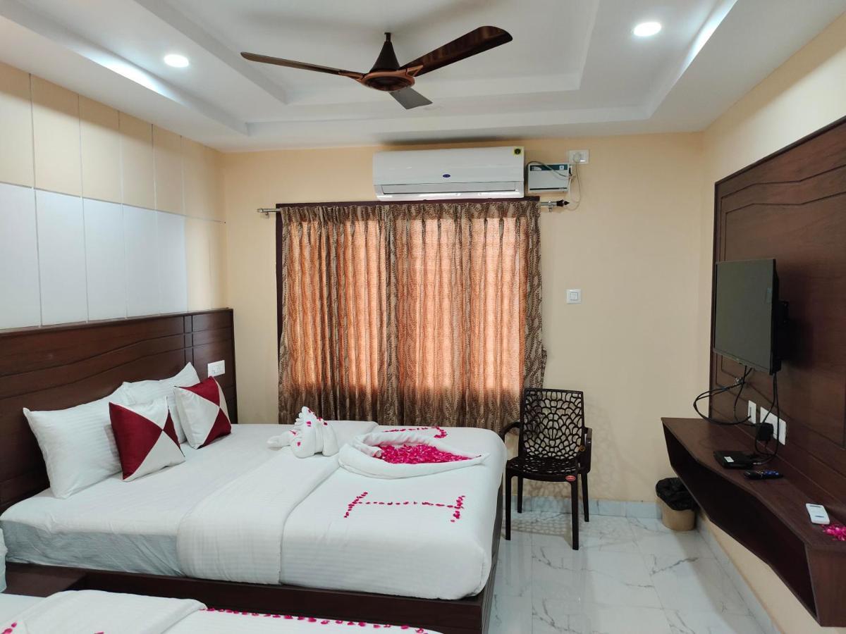 John Towers Hotel Tirunelveli Bagian luar foto