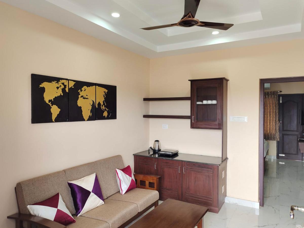 John Towers Hotel Tirunelveli Bagian luar foto