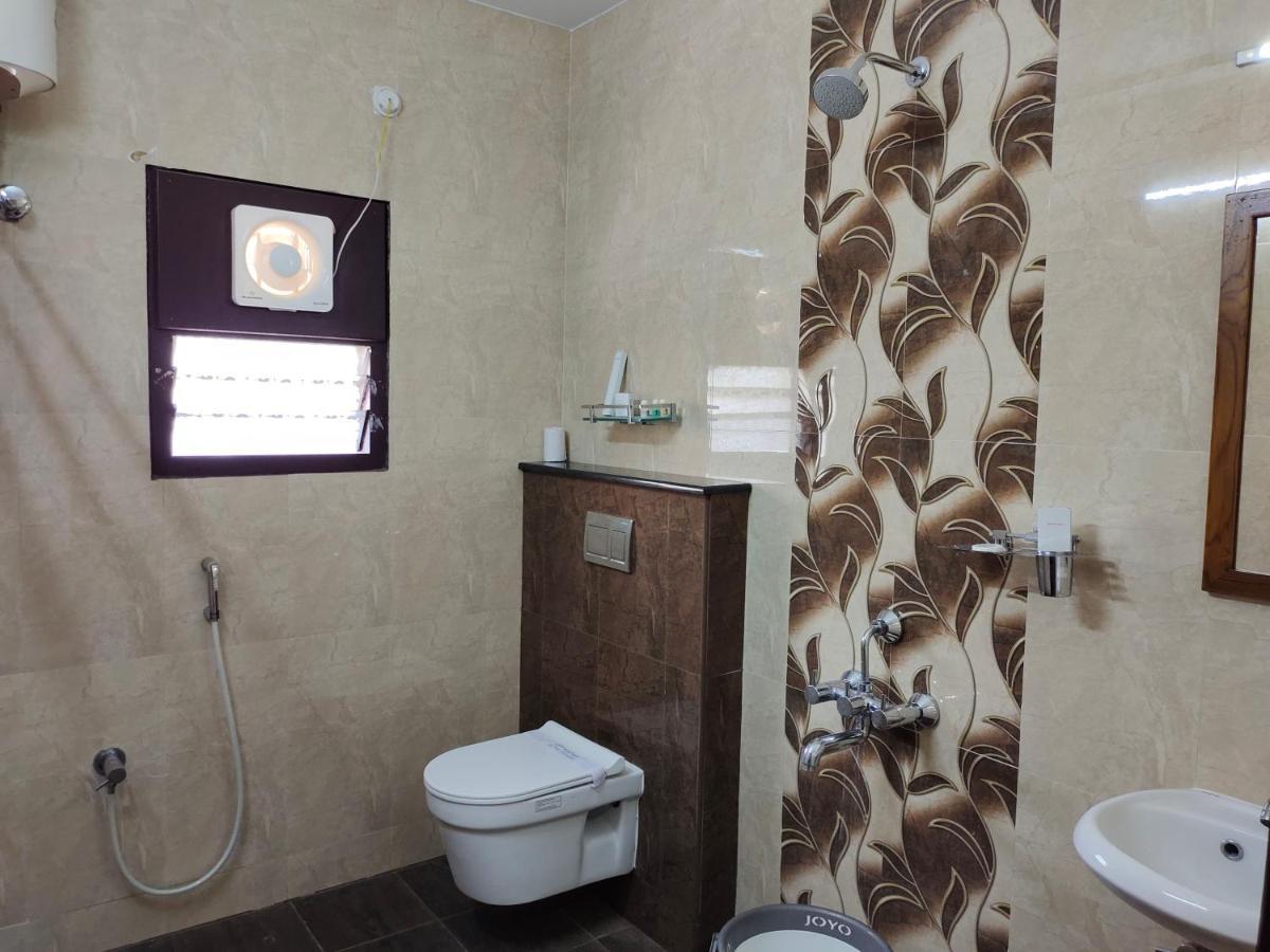 John Towers Hotel Tirunelveli Bagian luar foto