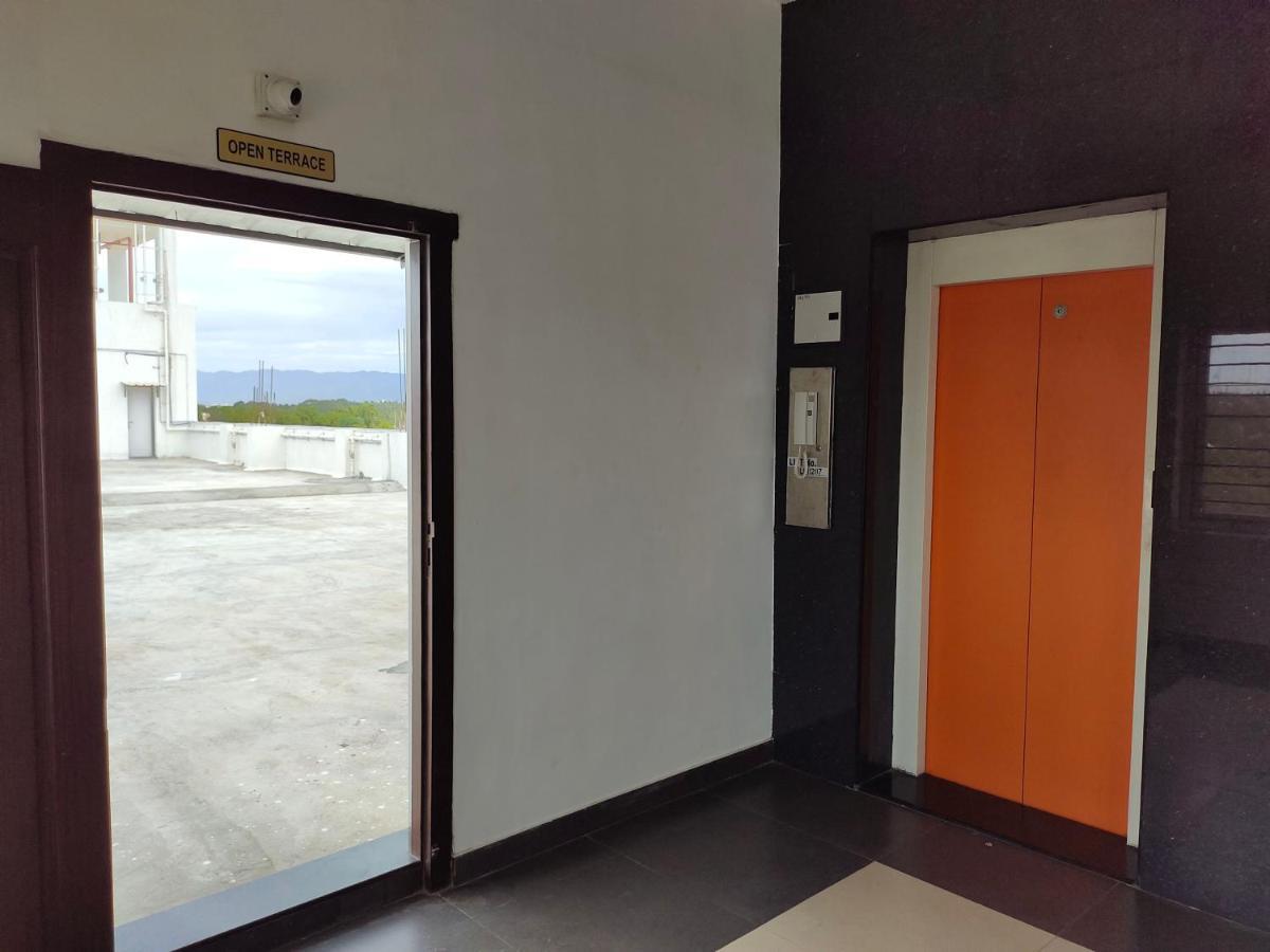John Towers Hotel Tirunelveli Bagian luar foto